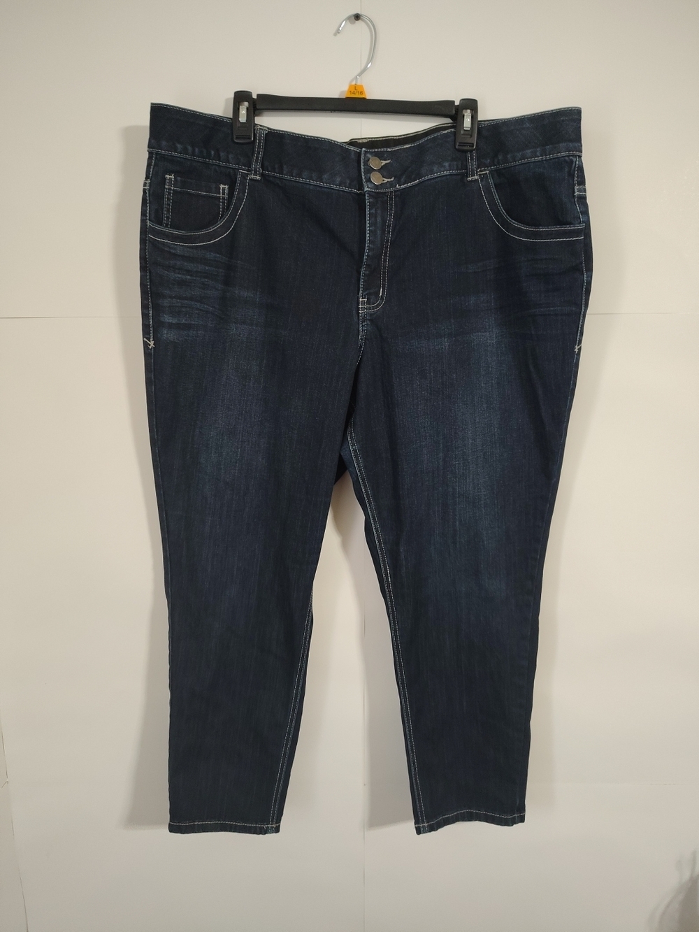 Dark Wash Stretch Denim Capri Pants - Dark Blue